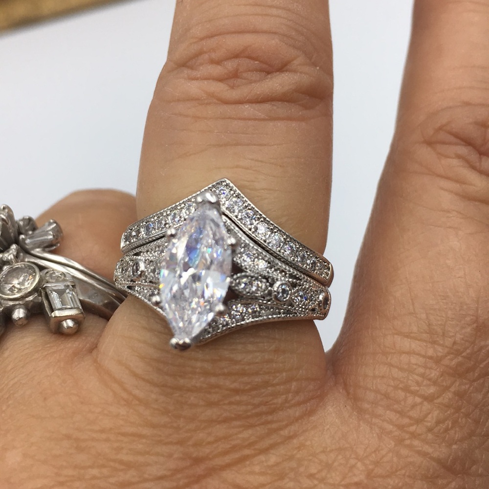 Wedding Ring Set - Picture 9 of 9